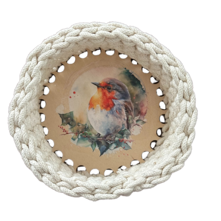 Háčkovaný kulatý košík